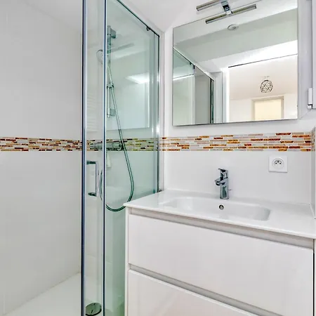 Maisons De Saint Guenole