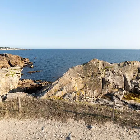 Maisons De Saint Guenole *