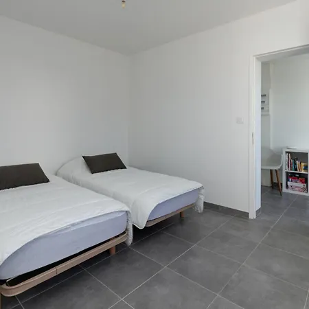 Maisons De Saint Guenole Tatil Evi *